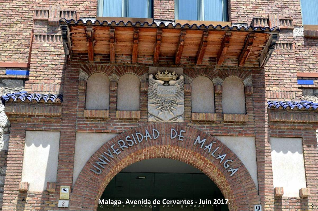 042- Malaga Avenida de Cervantes.JPG
